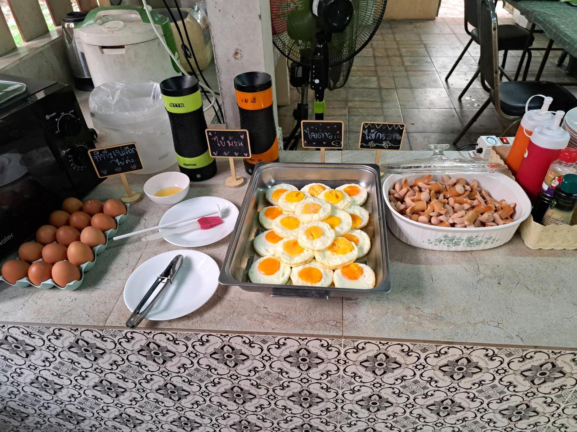 Armthong Resort Nakhon Nayok Bagian luar foto